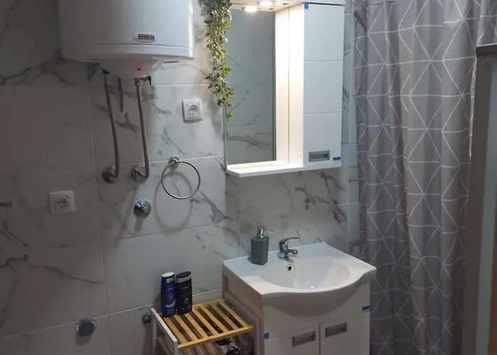 アパート Davidovic Md 2